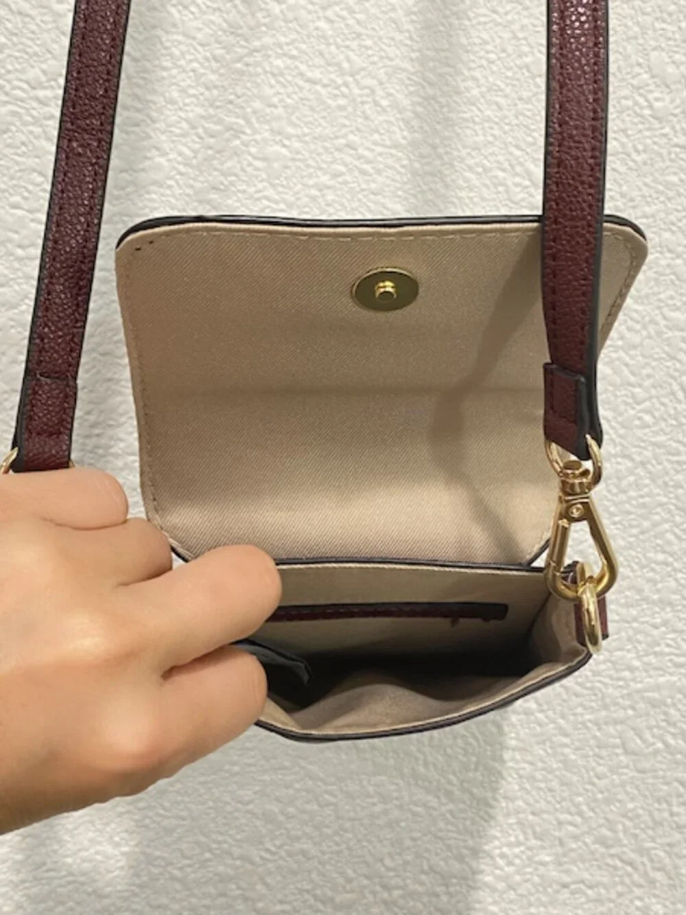 Nine West 3pc Set Burgundy Pebbled Phone Crossbody Wallet Card Case NEW - Picture 7 of 13
